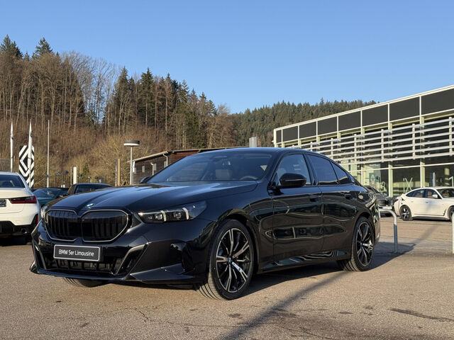 BMW 520 d xdrive Limo M Sport Pro B&W AHK HUD Lenkradhe Ansicht 4 für Fahrzeugdetailseite