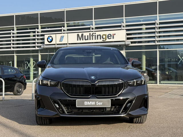 BMW 530 e xDrive Limo M Sport Pro B&W AHK  Travel Paket Ansicht 3 für Fahrzeugdetailseite