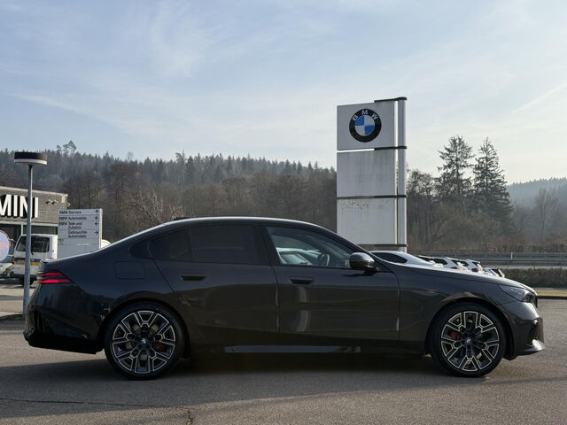 BMW 530 e xDrive Limo M Sport Pro B&W AHK  Travel Paket Ansicht 9 für Fahrzeugdetailseite