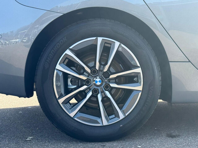 BMW 220 Active Tourer 220i Active Tourer M Sport AHK Komf.zug LED Ansicht 10 für Fahrzeugdetailseite