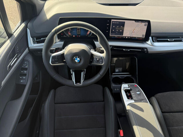 BMW 220 Active Tourer 220i Active Tourer M Sport AHK Komf.zug LED Ansicht 14 für Fahrzeugdetailseite