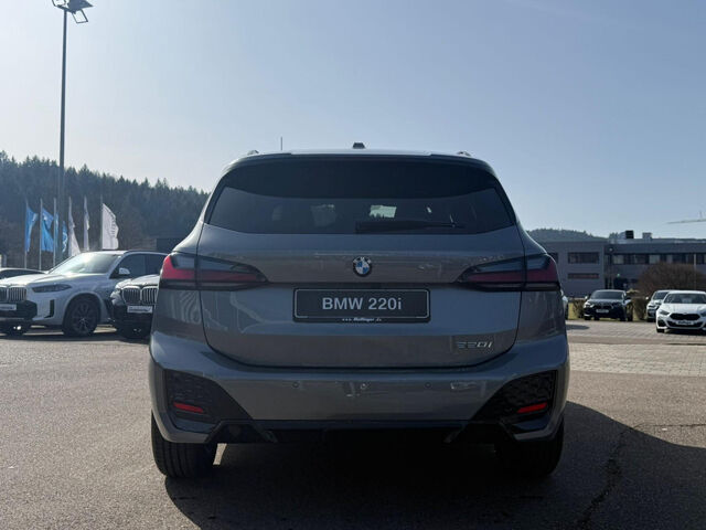 BMW 220 Active Tourer 220i Active Tourer M Sport AHK Komf.zug LED Ansicht 6 für Fahrzeugdetailseite