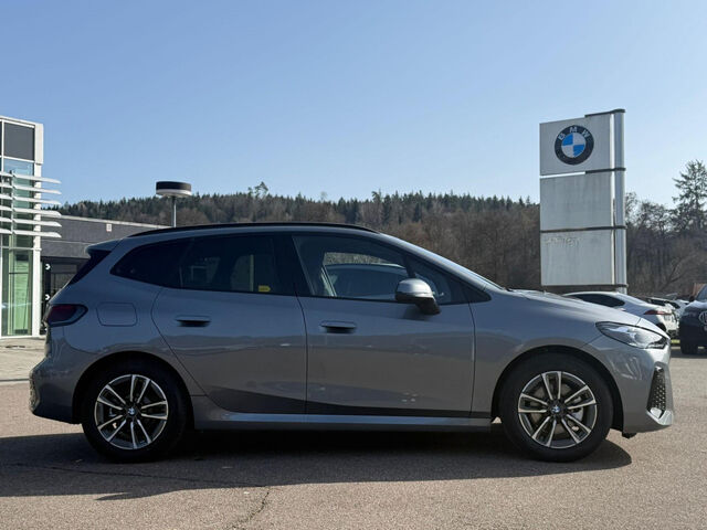 BMW 220 Active Tourer 220i Active Tourer M Sport AHK Komf.zug LED Ansicht 8 für Fahrzeugdetailseite