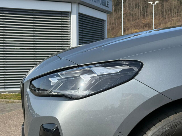 BMW 220 Active Tourer 220i Active Tourer M Sport AHK Komf.zug LED Ansicht 9 für Fahrzeugdetailseite