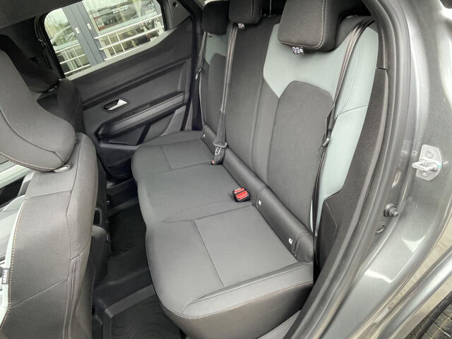 DACIA Duster Extreme Eco-G 120 AUTOMATIC NAVI LED Ansicht 12 für Fahrzeugdetailseite