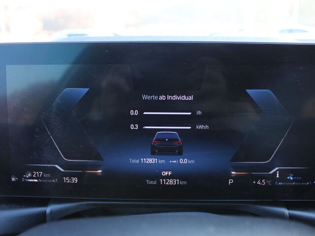 BMW 330 e T. FACELIFT LivePlus Sitz-/Lenkradh. AHK Ansicht 9 für Fahrzeugdetailseite