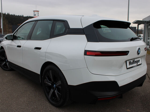 BMW iX x40 ACC Kamera Driv/LivePro.HiFi DAB 21 Ansicht 6 für Fahrzeugdetailseite