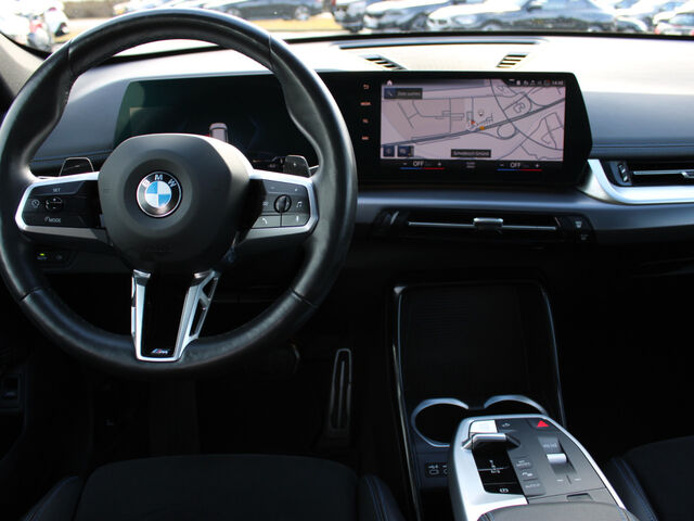 BMW X1 s18d M Sport PanoD.Kamera Ha/Ka.Ad-Fahrw.AHK Ansicht 13 für Fahrzeugdetailseite