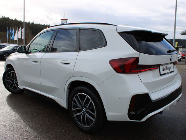 BMW X1 s18d M Sport PanoD.Kamera Ha/Ka.Ad-Fahrw.AHK Ansicht 6 für Fahrzeugdetailseite