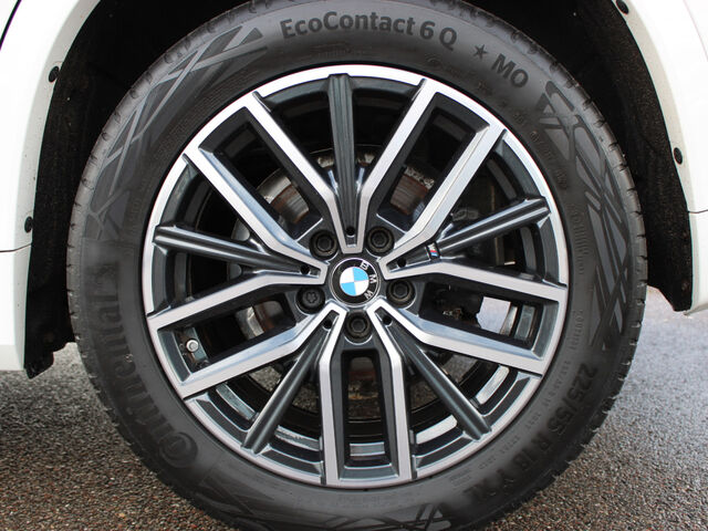 BMW X1 s18d M Sport PanoD.Kamera Ha/Ka.Ad-Fahrw.AHK Ansicht 8 für Fahrzeugdetailseite