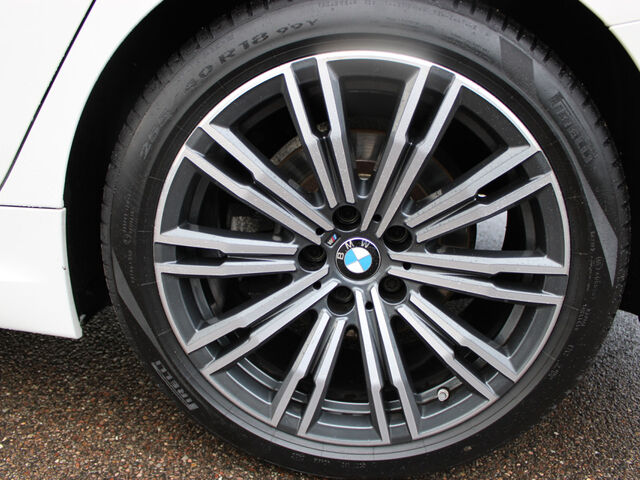 BMW 320 d T. xDr. M Sport LiveProf.ACC Kamera DrivAss Ansicht 8 für Fahrzeugdetailseite