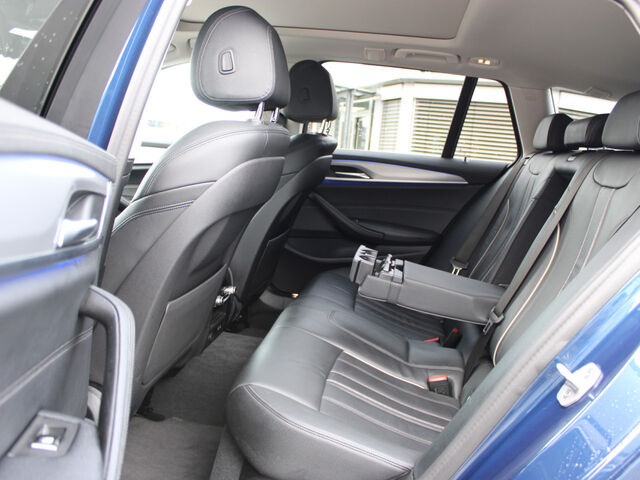 BMW 520 d T.Standh.Leder Laser HUD PanoD.LiveProf.AHK Ansicht 11 für Fahrzeugdetailseite