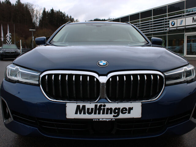 BMW 520 d T.Standh.Leder Laser HUD PanoD.LiveProf.AHK Ansicht 4 für Fahrzeugdetailseite