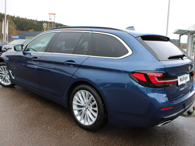 BMW 520 d T.Standh.Leder Laser HUD PanoD.LiveProf.AHK Ansicht 6 für Fahrzeugdetailseite