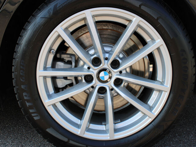 BMW 330 d T. xDr. M Sport HUD ACC SuView.Komfz. HiFi Ansicht 8 für Fahrzeugdetailseite