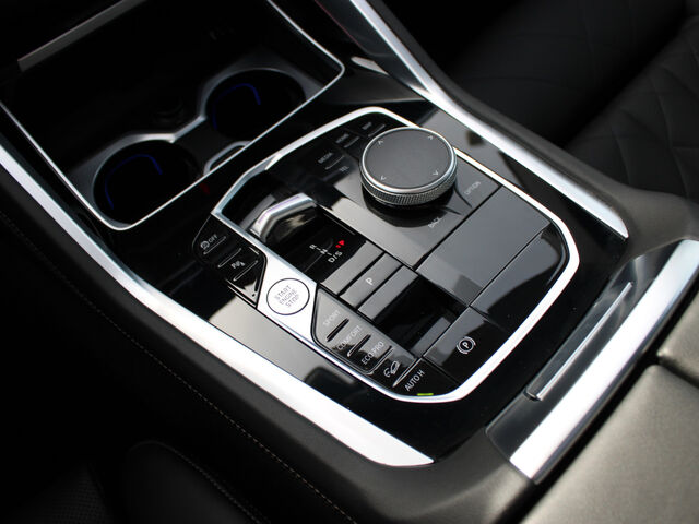 BMW X6 x40d M Sport HUD ACC Soft-Close PanoD.H/K 22 Ansicht 15 für Fahrzeugdetailseite