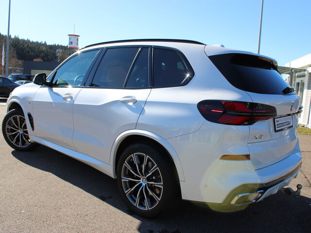BMW X5 x30d M Sport Sky IntAktL.SurView ACC Soft AHK Ansicht 7 für Fahrzeugdetailseite