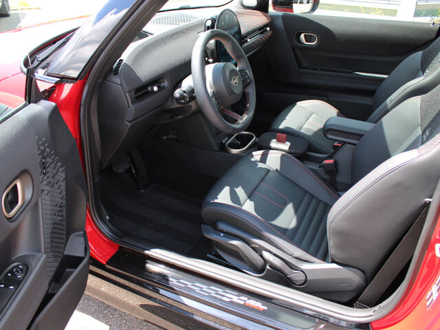 MINI Cooper S JCW Trim HUD PanoD.Kamera Lenkradh.OLED Ansicht 9 für Fahrzeugdetailseite