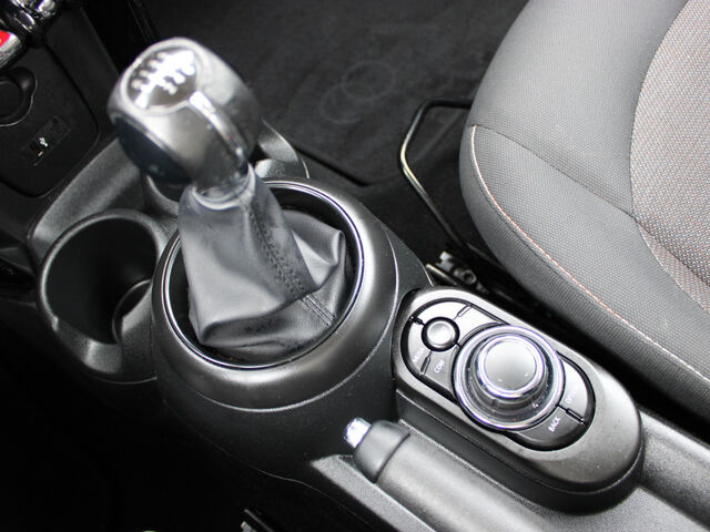 MINI Cooper Essential Trim LED DrivAss.Sitzh.CarPlay Ansicht 13 für Fahrzeugdetailseite