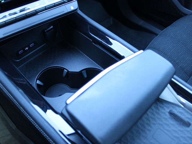 RENAULT Austral E-Tech Full Hybrid 200 Iconic H/K 360Â° Mat Ansicht 13 für Fahrzeugdetailseite