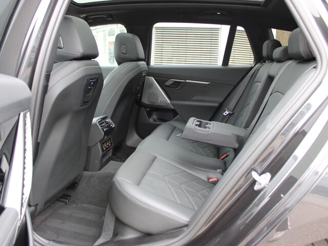 BMW 520 d T.M Sport ACC SuView.Standh.Sitzbel.AHK 20 Ansicht 11 für Fahrzeugdetailseite
