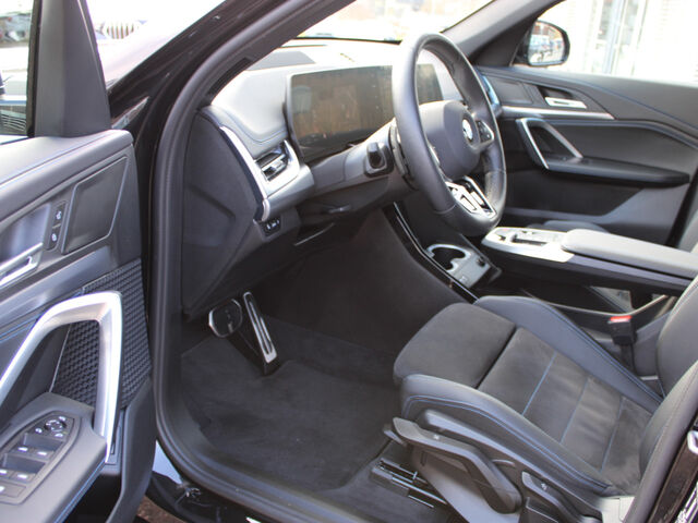 BMW X1 xDrive 20d M Sport Pro HUD ACC SuView AHK 19 Ansicht 10 für Fahrzeugdetailseite