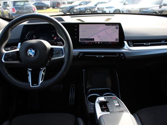 BMW X1 xDrive 20d M Sport Pro HUD ACC SuView AHK 19 Ansicht 13 für Fahrzeugdetailseite