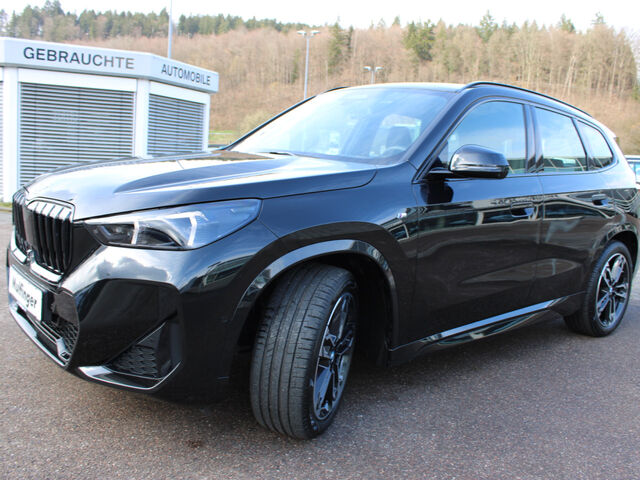 BMW X1 xDrive 20d M Sport Pro HUD ACC SuView AHK 19 Ansicht 3 für Fahrzeugdetailseite