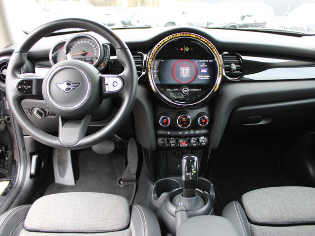 MINI Cooper Classic DKG Apple LED DAB+ Ansicht 12 für Fahrzeugdetailseite
