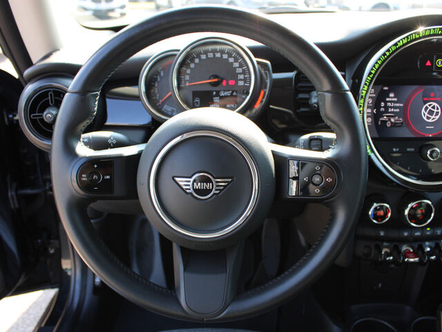 MINI Cooper Classic DKG Apple LED DAB+ Ansicht 13 für Fahrzeugdetailseite