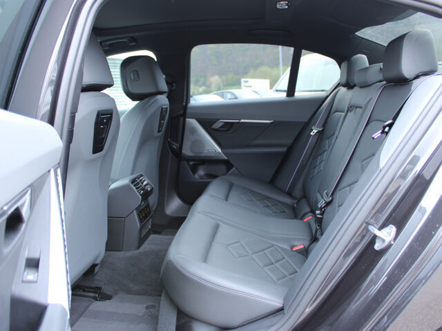 BMW i5 x40 M Sport Pro PanoD.SurView ACC KomfS+Bel. Ansicht 10 für Fahrzeugdetailseite