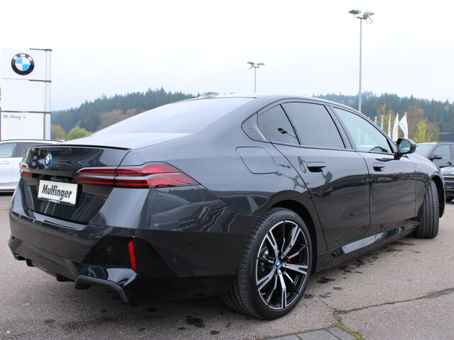 BMW i5 x40 M Sport Pro PanoD.SurView ACC KomfS+Bel. Ansicht 7 für Fahrzeugdetailseite