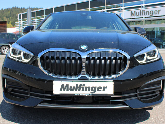 BMW 118 i Aut LiveProf LED Tempom PDC vo+hi. AHK Ansicht 3 für Fahrzeugdetailseite