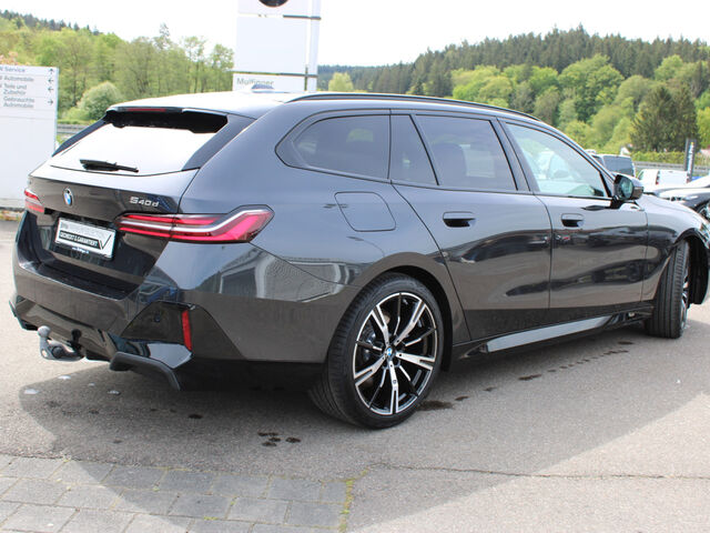 BMW 540 d T. xDr.M Sport Standh.AutoBahnAss.B&W AHK 20 Ansicht 6 für Fahrzeugdetailseite