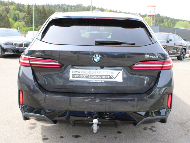 BMW 540 d T. xDr.M Sport Standh.AutoBahnAss.B&W AHK 20 Ansicht 7 für Fahrzeugdetailseite