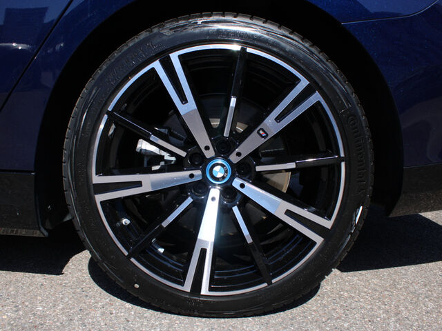 BMW 550 e M Sport ACC IntAkt.PanoD.Icon.Sitzbel.360Â° Ansicht 9 für Fahrzeugdetailseite