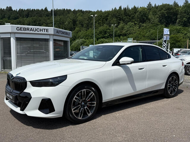 BMW 520 d xDrive Limo M Pro DrivAssPlus SHZ H/K AHK 19 Ansicht 4 für Fahrzeugdetailseite