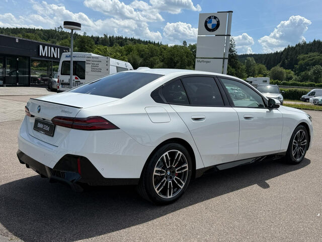 BMW 520 d xDrive Limo M Pro DrivAssPlus SHZ H/K AHK 19 Ansicht 8 für Fahrzeugdetailseite