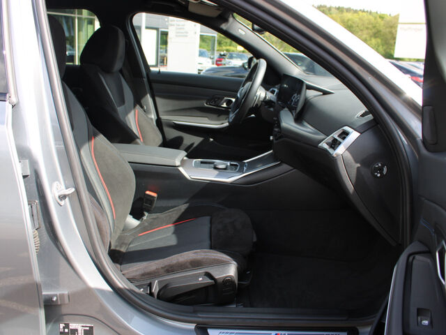 BMW 320 d T. M Sport HUD ACC SuView.LiveProf.HiFi 19 Ansicht 11 für Fahrzeugdetailseite