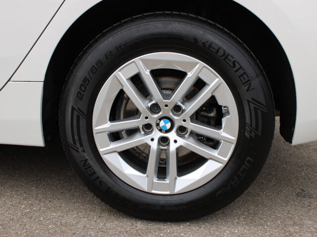 BMW 218 Active Tourer 218i ActiveT. Aut. Widscreen Ad-LED Kamera AHK Ansicht 8 für Fahrzeugdetailseite