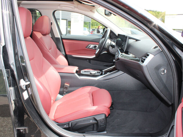 BMW 320 d T.Sports.HUD ACC LiveProf.PanoD.Lenkradh. Ansicht 10 für Fahrzeugdetailseite