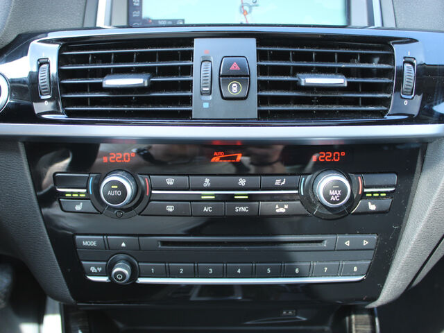 BMW X3 x30d Leder HUD PanoD.NaviPro.Ha/Ka.Memory AHK Ansicht 14 für Fahrzeugdetailseite