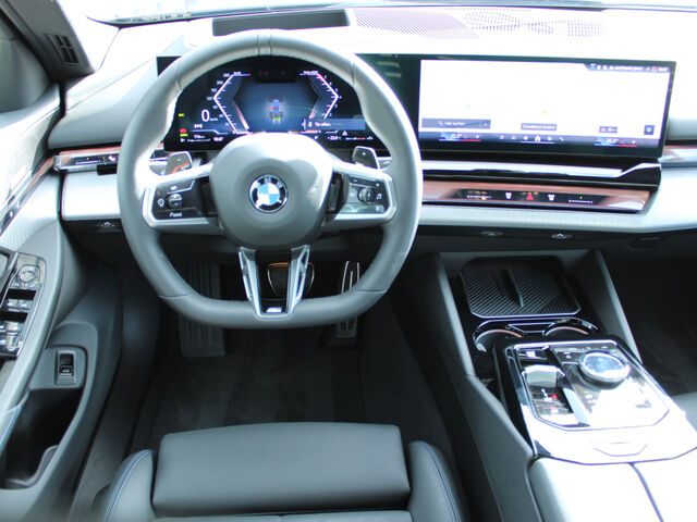BMW 520 i M Sport Pro AutobahnAss.ACC HUD .360Â°HK AHK Ansicht 11 für Fahrzeugdetailseite