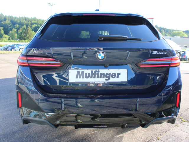 BMW 520 d xDr.T M Sport Pro PanoD.AutobahnAss.H/K.AHK Ansicht 6 für Fahrzeugdetailseite
