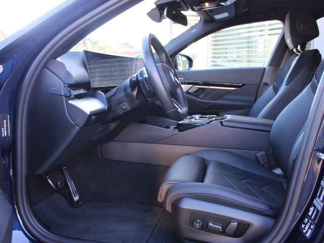 BMW 520 d xDr.T M Sport Pro PanoD.AutobahnAss.H/K.AHK Ansicht 8 für Fahrzeugdetailseite