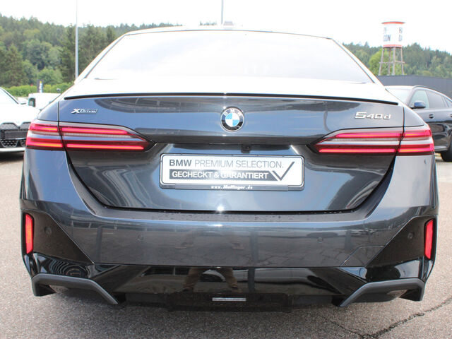 BMW 540 d xDr.M Sport Pro AutobhanAss.PanoD.B&W.21 Ansicht 6 für Fahrzeugdetailseite