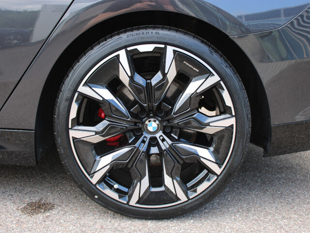BMW 540 d xDr.M Sport Pro AutobhanAss.PanoD.B&W.21 Ansicht 8 für Fahrzeugdetailseite