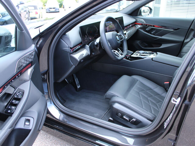 BMW 540 d xDr.M Sport Pro AutobhanAss.PanoD.B&W.21 Ansicht 9 für Fahrzeugdetailseite