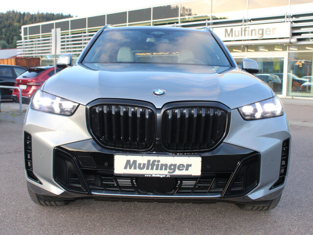 BMW X5 x30d M Sport Pro Iconic Ha/Ka.AdFahrw.AHK 22 Ansicht 3 für Fahrzeugdetailseite