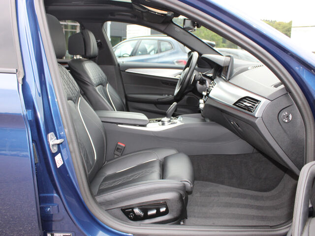 BMW 530 d xDr.T.M Sport IntAktL.Standh.PanoD.SuView19 Ansicht 10 für Fahrzeugdetailseite